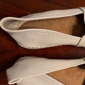 Toms Women's Cream Textured Loafers